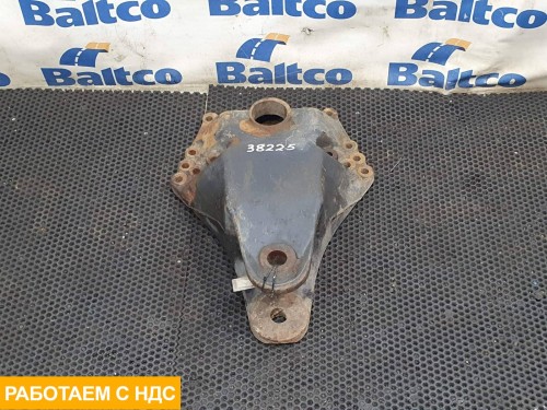 Кронштейн реактивной тяги