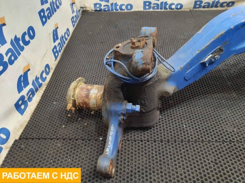 Кулак поворотный правый