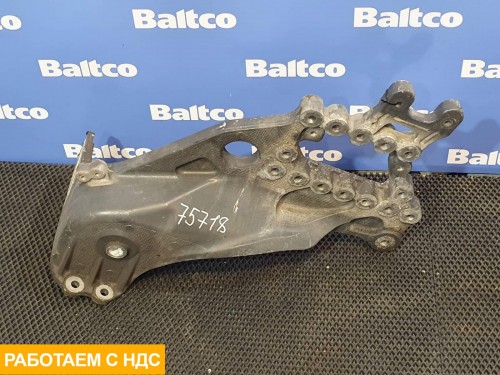 Кронштейн крепления передней рессоры правый